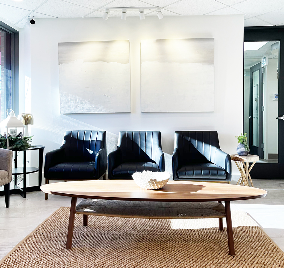 The modern, welcoming reception area at Dr. Dirk Thompson's Kensington dental practice